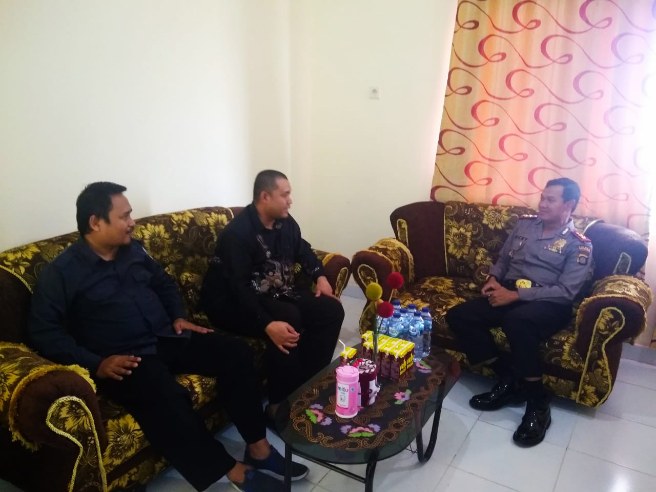 BAWASLU GORUT GANDENG POLRES GORUT LAKUKAN SOSIALISASI