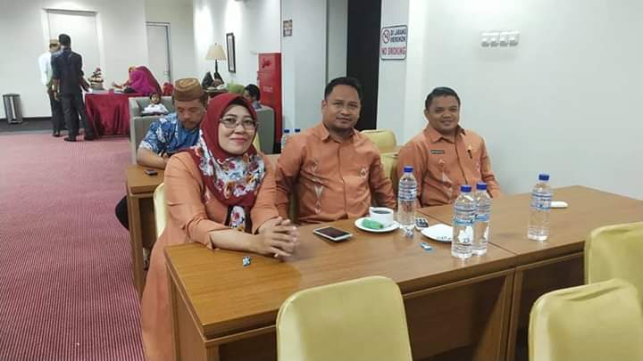 Kordiv SDM Bawaslu Gorut Saat Mengikuti Bimtek