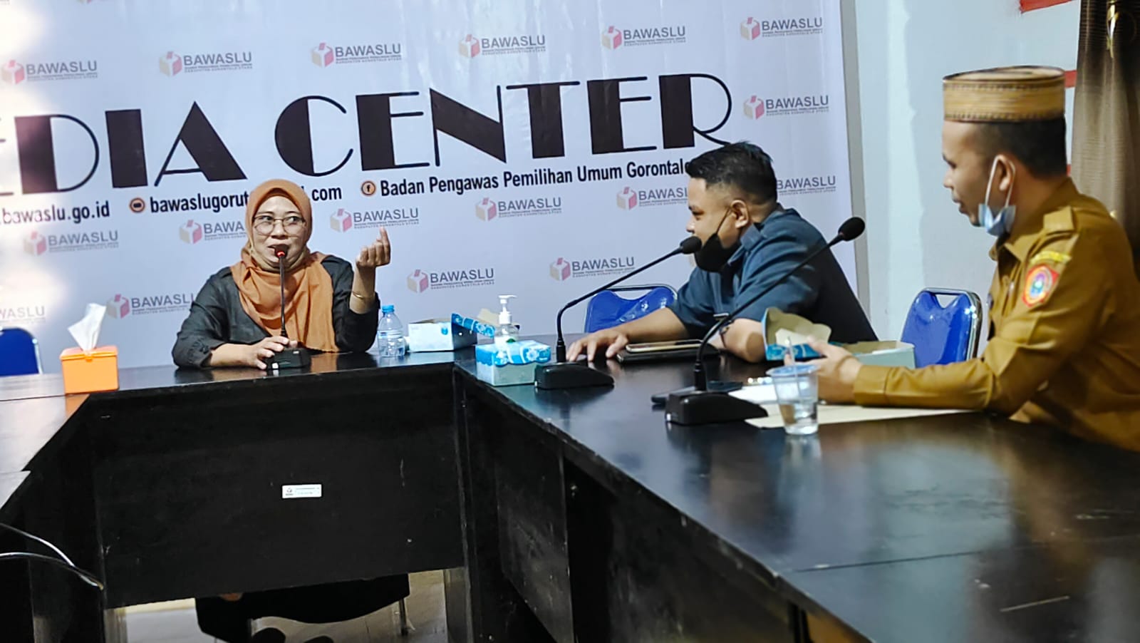 GELAR RAKOR BERSAMA BKPP, BAWASLU GORUT PERTANYAKAN HAL INI