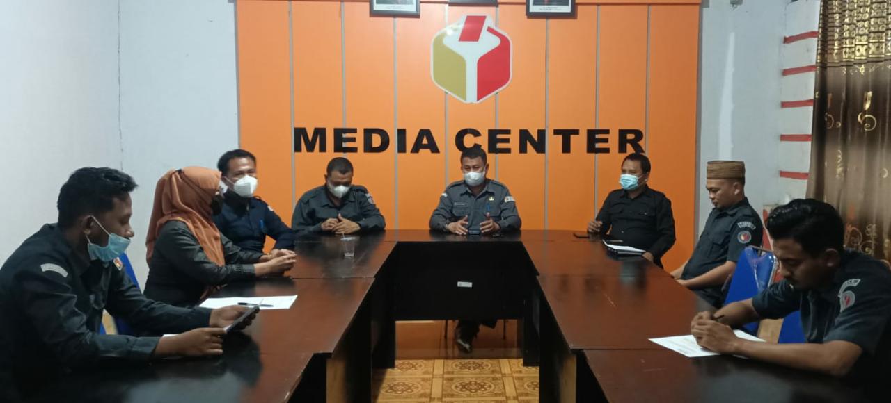 TERIMA KUNJUNGAN BAWASLU PROVINSI GORONTALO, JEFRIAN SAMPAIKAN PROGRES PENYUSUNAN LAPORAN PPID