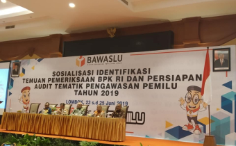 Ketua Bawaslu Gorontalo Utara Saat Mengikuti Kegiatan Sosialisasi Identifikasi Temuan Pemeriksaan BPK RI