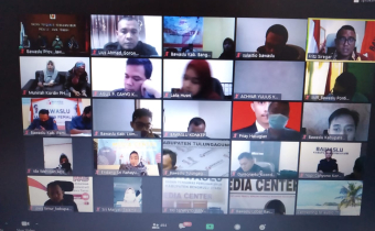 KETUA BAWASLU GORUT IKUTI SOSIALISASI PENGAWASAN KAMPANYE DI MEDIA ONLINE