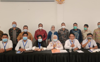 KETUA BAWASLU GORUT UJI KARYA TULIS PESERTA SKPP