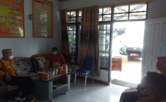 YANTI HALALANGI PAPARKAN DIM DIHADAPAN ANGGOTA DAN KASEK BAWASLU PROVINSI