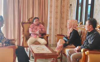 SAMBANGI KPU GORUT, YANTI HALALANGI BAHAS TIGA HAL INI