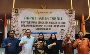 Ismail Buna  Hadiri Rakernis Penyelesaian Sengketa Proses Pemilu Gelombang III